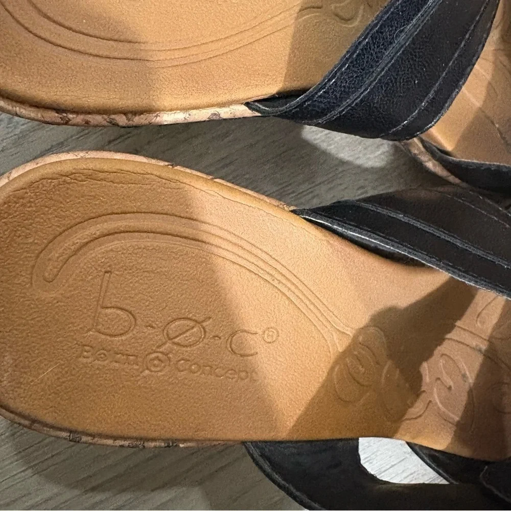 B.O.C Women's Black Faux Leather Cork Wedge Slip On Sangre Sandal Sz 10M Coastal